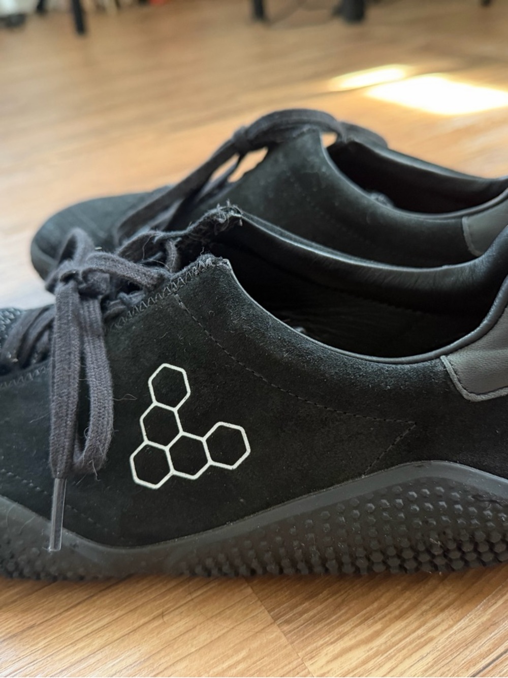 Vivo barefoot- Motus studio sneaker leather. - Picture 6 of 12